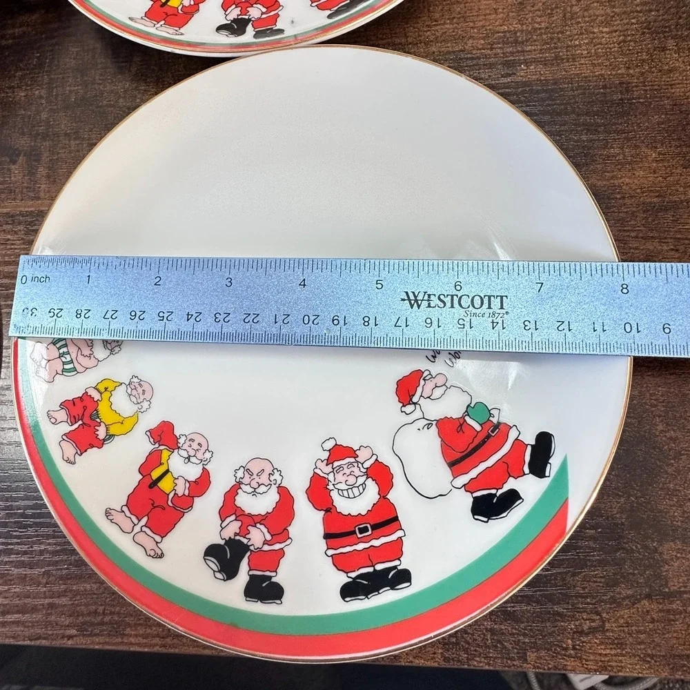 4 PAPEL CHRISTMAS Plates Santa Happy Holidays Work Work Getting Dressed JAPAN 8